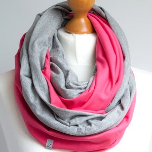 Foulard rond avec revers, écharpe printanière, écharpe tendance, écharpe rose avec revers noir, idées cadeaux, cadeau pour elle, écharpe tshirt image 3