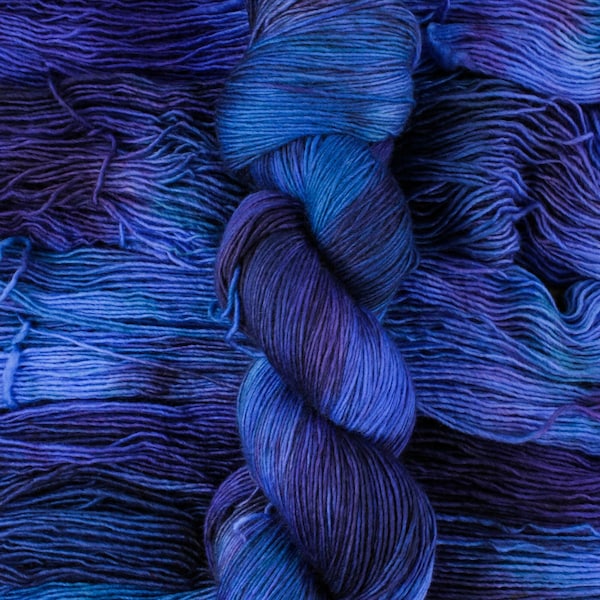 Astral - 100% organic merino fingering yarn, Eco Merino Light, blue single ply sock yarn