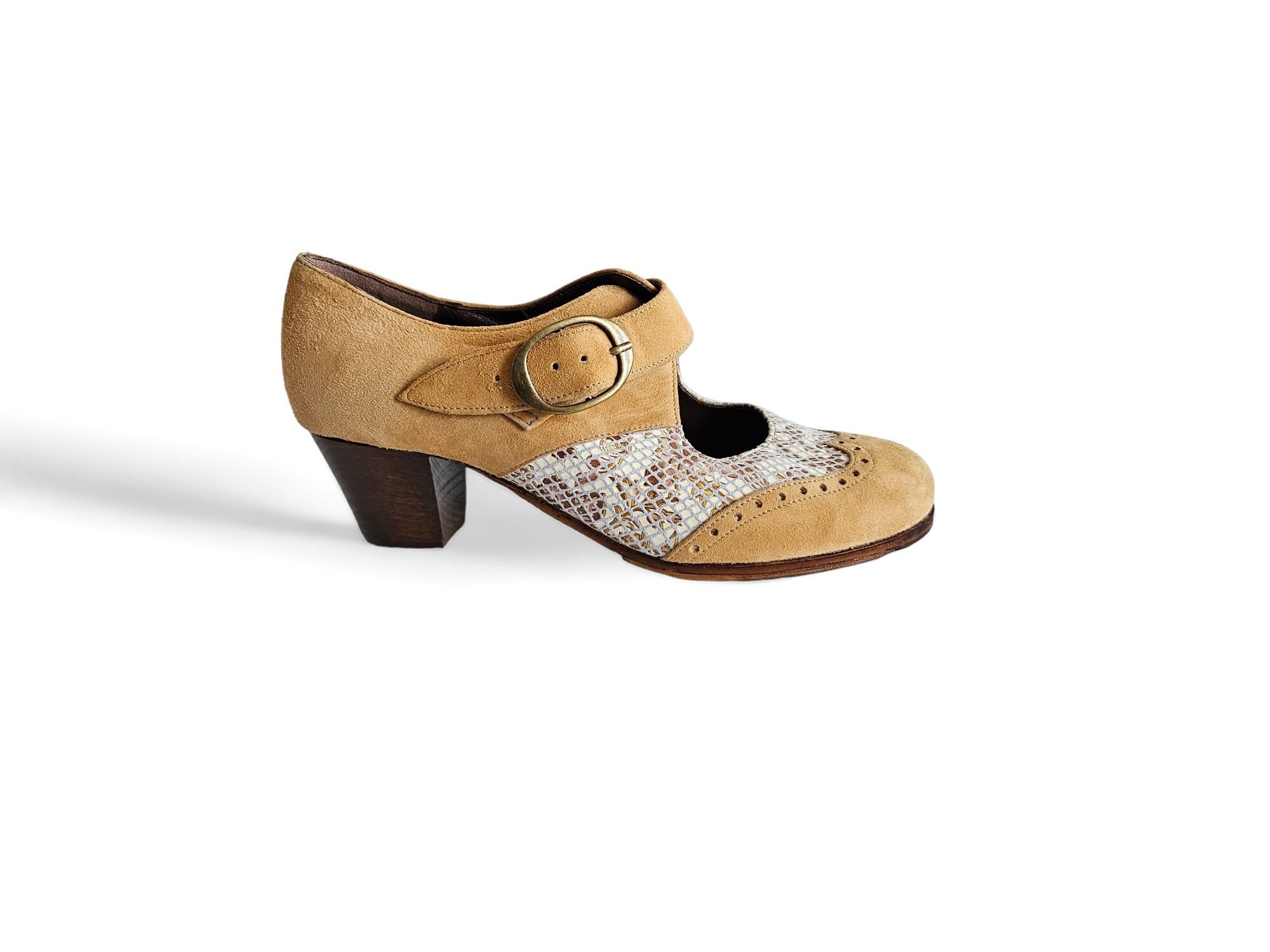Flamenco Shoes Professionals Brand New Fatima ARTEFYL Beige Suede