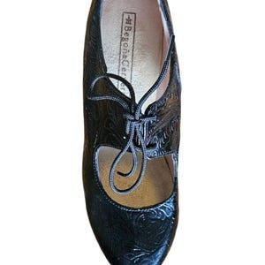 Zapatos Flamenco Professionals, nuevos, de cuero negro Cordonera, tacón bajo. imagen 3