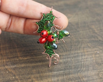 Christmas Ear Cuff Holly Ear Cuff Holly Leaves Floral Ear Cuff Green and red  Ear Wrap Christmas Berries Ear Climber Gift for Women