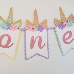Bannière de chaise haute licorne. Signe de la licorne UN. Guirlande de licorne. Décorations de fête pour le 1er anniversaire.