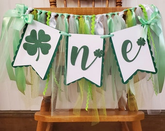 St Patricks Day High Chair Banner. Shamrock ONE banner.  March Birthday banner. First Birthday Garland. Party decorations. Tulle and Ribbon.