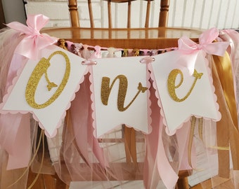 Butterfly High Chair Banner. Butterfly ONE banner. Butterfly First Birthday banner.  Birthday Garland. Party decorations. Tulle and Ribbon.