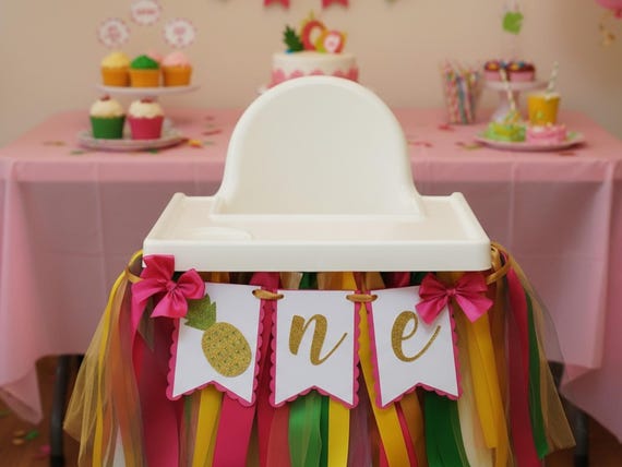 Pineapple High Chair Banner: Tropical First Birthday Decor