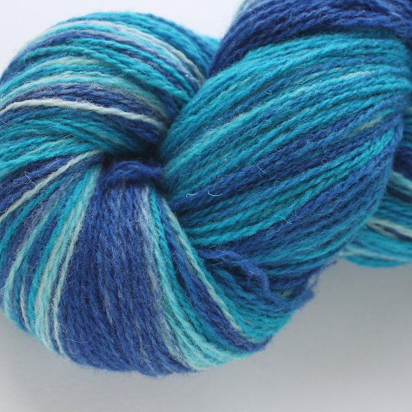 KAUNI Estonian Artistic Wool Yarn Blue Turquoise 8/2, Art Wool Yarn for Knitting, Crochet, Gradient Wool Yarn