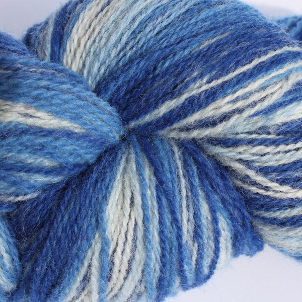 KAUNI Estonian Artistic Yarn Blue 8/2 Gradient Wool for knitting