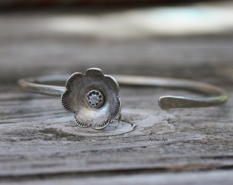 Flower Bangle Cuff Bracelet 925 Silver Hand Stamped Detail Flower Girl Fairy Boho chic