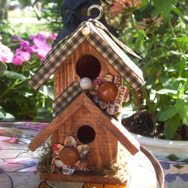 WOODEN BIRDHOUSE Hand Decorated OOAK Decorated Buttons and Green and White Gingham Ribbons