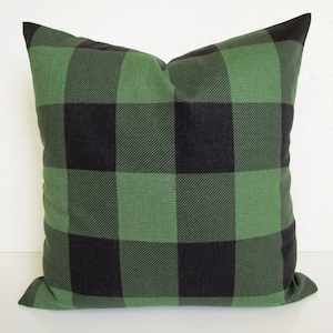 Outdoor Green Farmhouse Buffalo Plaids Decorative Throw Pillow Covers Spring