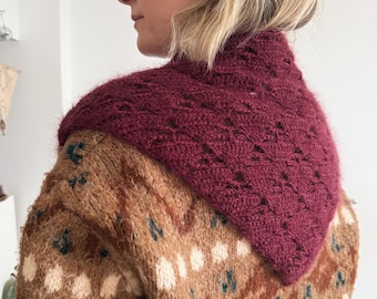 Triangle Scarf Crochet Pattern. Modern Crochet Pattern - The Oxalis Triangle Scarf. Digital PDF Download.