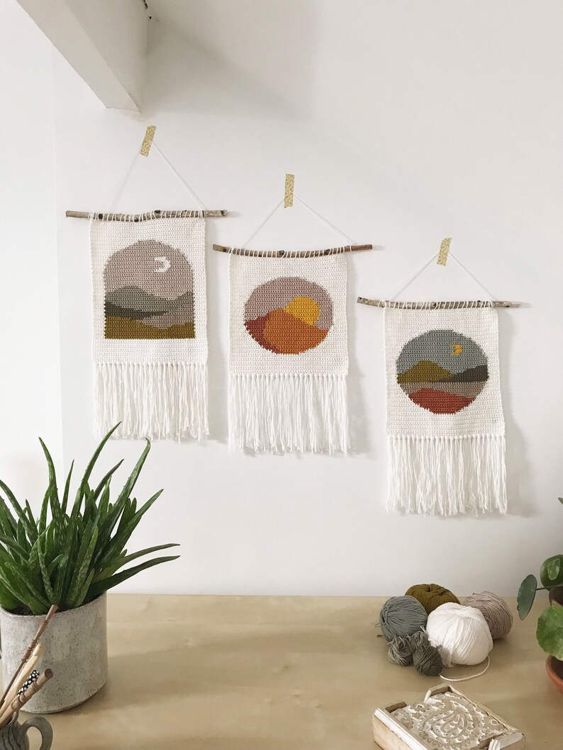 Moon Arch wall hanging crochet pattern. Crochet wall hanging. Crochet home decor. Tapestry crochet. Intarsia crochet. Modern crochet pattern zdjęcie 4