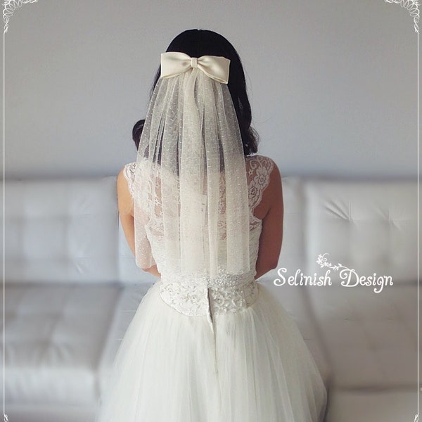 Swiss Dot Bow Veil,  Bridal Bow Veil,  Medium length Veil, Boho Style Veil, Vintage Wedding veil, Cream Veil, Polka dot Veil, Ivory Veil