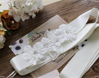 Sash Belt for Wedding, Flower Sash, Bridal Sash, Ivory Wedding Sash Belt, Floral Sash, Dress Sash, Ivory Flower Belt, Bridal- SB198offwhite