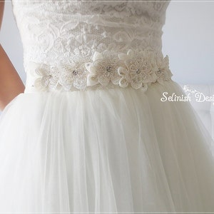 Ivory Beaded Flower Bridal Sash: Lace Wedding Belt
