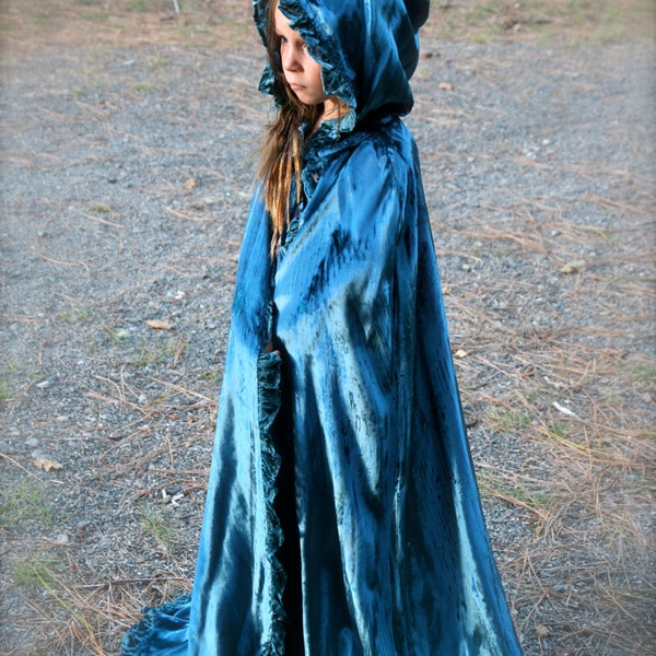 Girl's Teal Velvet Fairy-cape ~ child's cape. velvet cape. girls cape. princess cape. Elf cape. Halloween. hood. Riding-hood. green