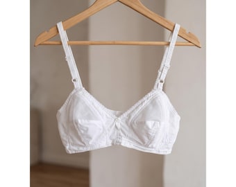 Peter Pan Bra Women's 36B White T-Shirt Wireless Classic VTG NWoT