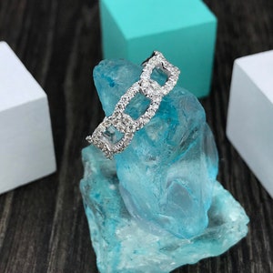 Link diamond ring