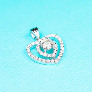 18K white gold 1.50ct Heart diamond pendant. image 2