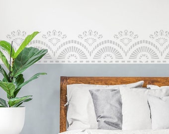 Scallop Lace Wall Border Stencil: Reusable DIY Home Decor