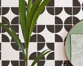 Quarter Circles Wall Stencil: Bauhaus Geometric Decor Pattern