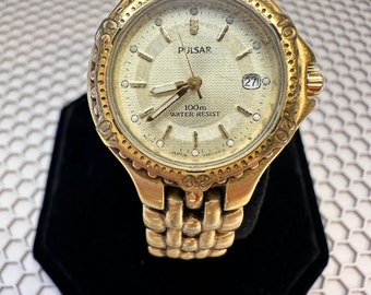 Vintage Pulsar Ladies Quartz Gold Watch