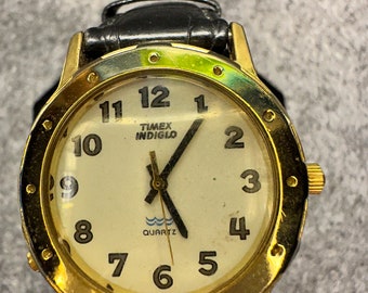 Vintage 1993 Timex Indiglo 32mm Women\'s Quartz Watch Crocodile Embossed Leather‎ Vintage 1993 Timex Indiglo 32mm Women main image 2