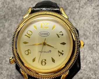 Vtg 1990 Women Guess Quartz WR Analog 34mm Dial Contemporary 