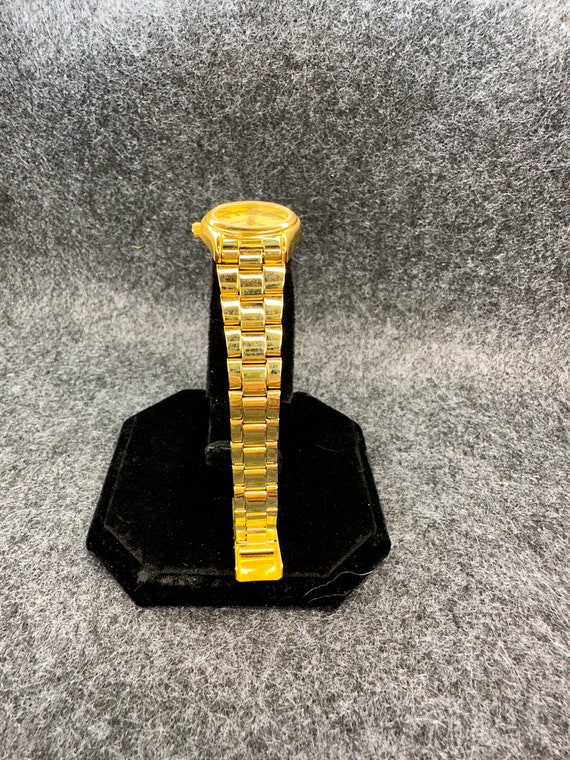 Ladies 23mm Tozaj rare quartz vintage gold wristw… - image 3