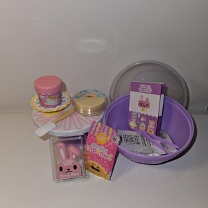 Miniverse Mini Food Spring Bunny Cake