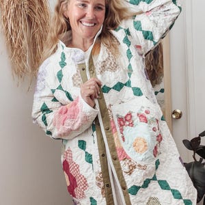 キルトジャケット - ヴィンテージキルト - ハンドステッチ - フラワーパッチワーク - サイズ L