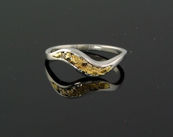 Style 139 Ring in Sterling Silver inlaid with 22kt Natural Gold