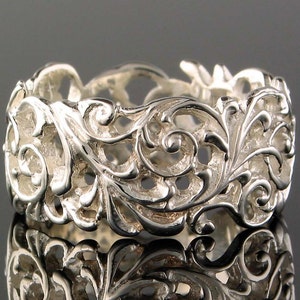 Filigree/Scroll Style Sterling Silver Ring