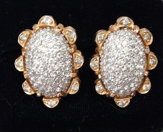 NETTIE ROSENSTEIN Rhinestone Earrings
