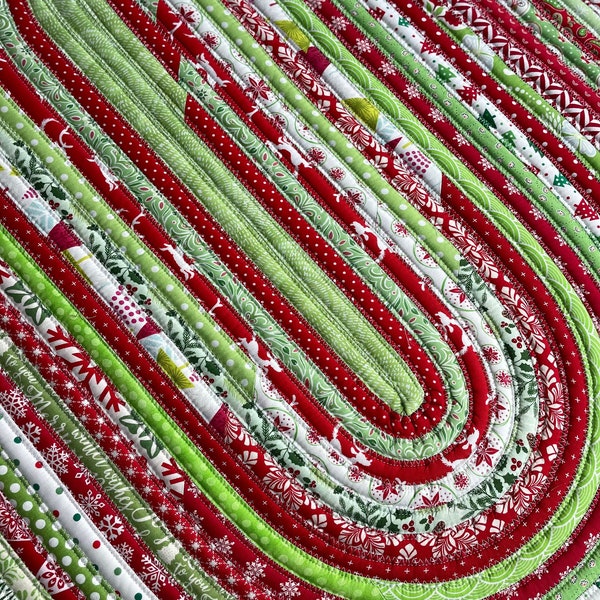 Bright Christmas Rug (MADE AFTER you have ORDERED) Christmas Rug Jelly Roll Rug Red and Green Jelly Roll Rug Patchwork Rug Boho Rug Rag Rug