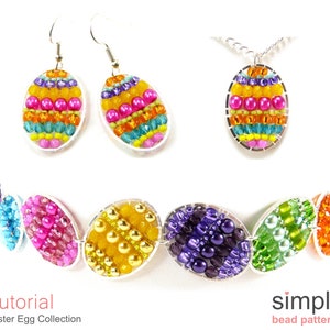 Puede incluir: Un conjunto de joyas con dise&ntilde;os de huevos de Pascua con cuentas. El conjunto incluye aretes, un collar y una pulsera. Los huevos est&aacute;n decorados con cuentas de colores en varios patrones y colores, incluyendo rosa, amarillo, naranja y azul. El texto "Tutorial Easter Egg Collection" es visible.