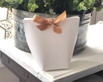 Add a White Gift Box with Gold Ribbon to your item!  MUST be purchased with item in shop.