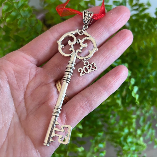 2023 Skeleton Key Ornament, New House Gift, From Realtor Gift, First House, Our First Home, New House Tree Ornament, Dated Ornament, silver