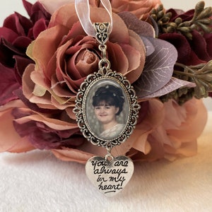 Bouquet Charm, Bridal Bouquet Charm, Memorial Photo Charm, Oval Pendant,  Custom Photo & Wording, 1 to 6 charms, Always on my mind..