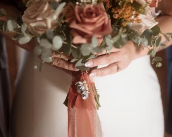 Memorial Photo Bridal Bouquet Charm, Wedding Remembrance Pin, In Memory Keepsake Pin