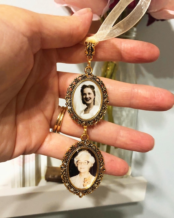 Gold Bouquet Charm, Memorial Pin, Bridal Bouquet Charm, Memorial Photo Charm, Wedding Bouquet Charm, Bouquet Photo Charm