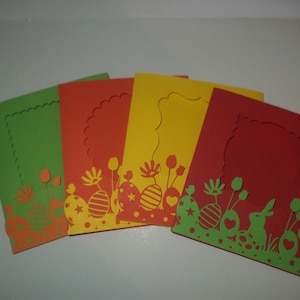 Ces cartes d'essai de Pâques ont une ouverture différente de chaque couleur que vous choisissez Idéal pour ce petit message spécial au point de croix