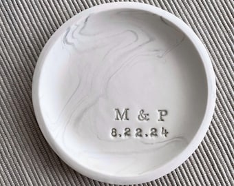 Personalized Ring Dish, Wedding Ring Holder, Personalized Dish, Ring Dish Personalized, Ring Dish Engagement, Modern Jewelry Dish, Catchall