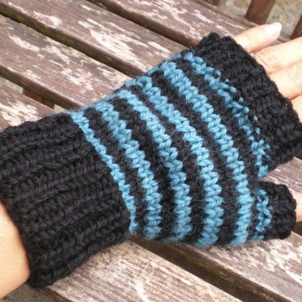 Knitted Handwarmers Fingerless Gloves pattern PDF