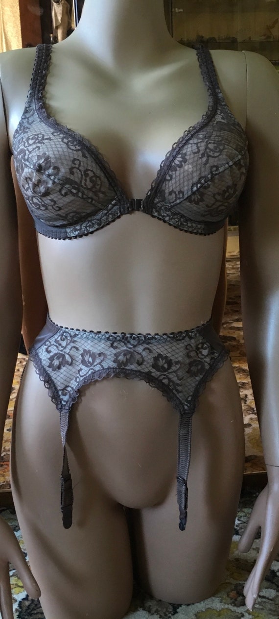 berlei front fastening bra