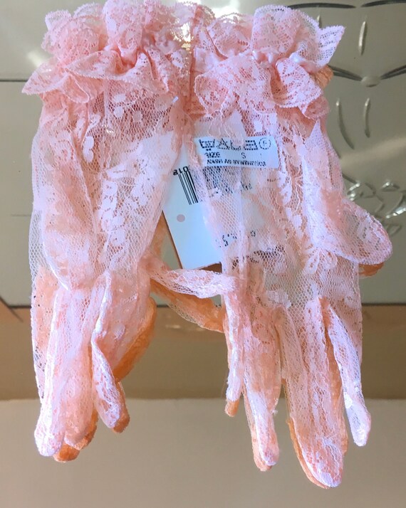 Pronuptia gloves in peach lace girls vintage 80’s