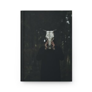 Journal mystérieux à couverture rigide - Parfait pour la réflexion, l'écriture et les cadeaux uniques | Conception noire de crâne de vache |  Journal de sorcellerie