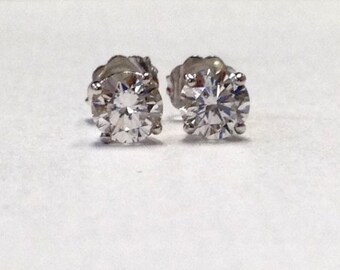 Ladies 14kt white gold Round Brilliant diamond stud earrings 0.33 ctw G-SI2 quality