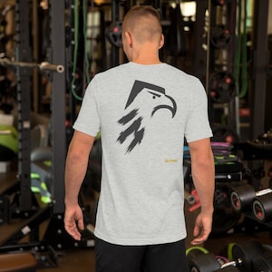 Abstract Eagle T-Shirt, Minimalist Bird of Prey Back Print, Gold Graffiti Tag, Unisex Graphic Top – No Comment