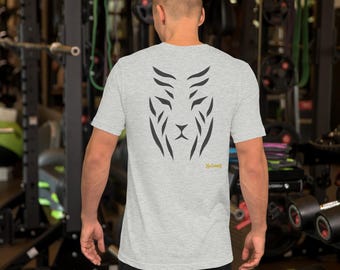 Abstract Tiger T-Shirt, Minimalist Big Cat Back Print, Gold Graffiti Tag, Unisex Graphic Top – No Comment